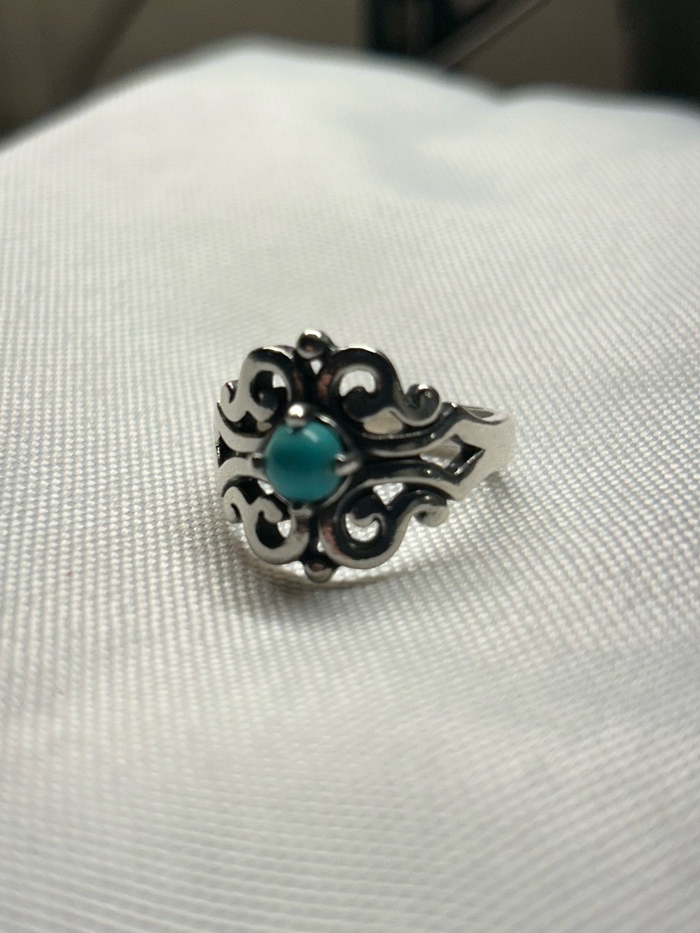 RETIRED James Avery Turquoise Spanish Lace Ring - Picture 3 of 8